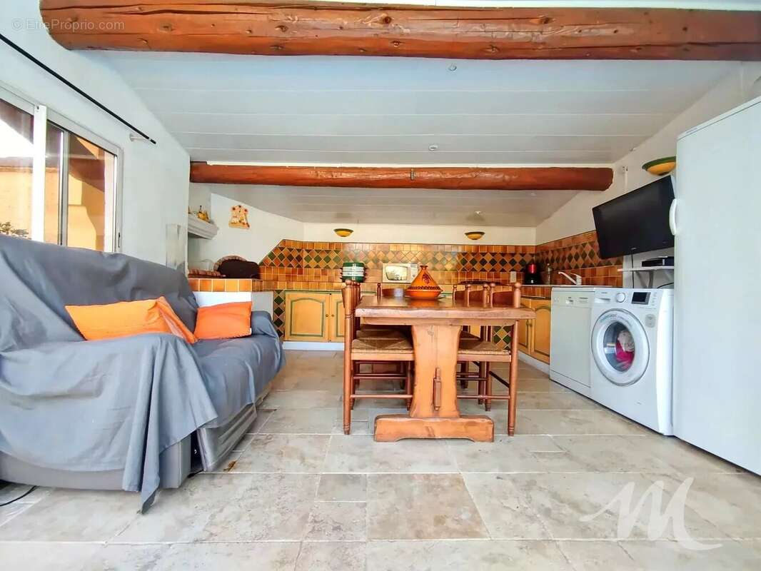 Maison à SAINT-MAXIMIN-LA-SAINTE-BAUME