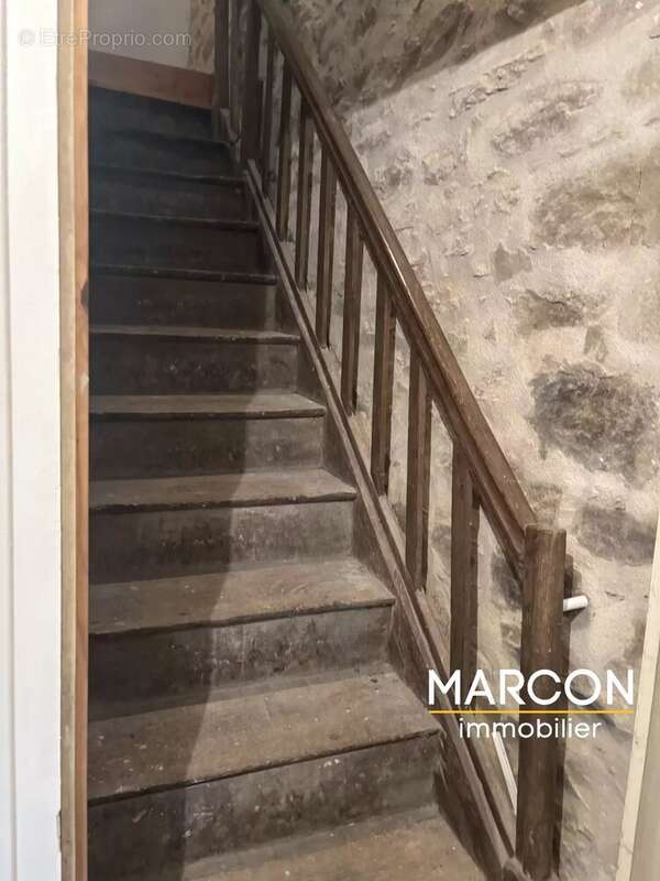 Maison à ARNAC-LA-POSTE