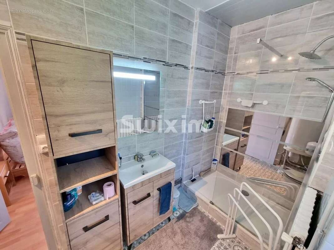 Appartement à ASNIERES-SOUS-BOIS