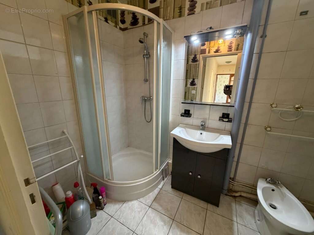 Appartement à TORCY