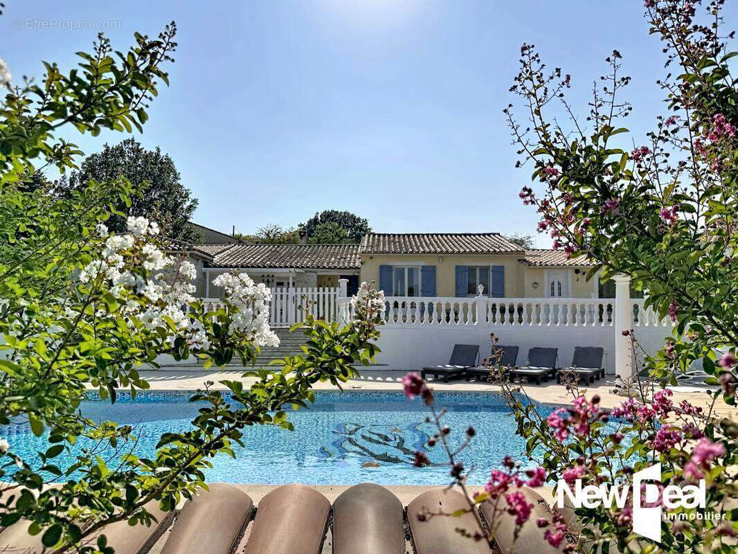 FAYENCE_Maison d’environ 200 m² sur terrain de 5 000 m² – Quartier recherché - photo 16