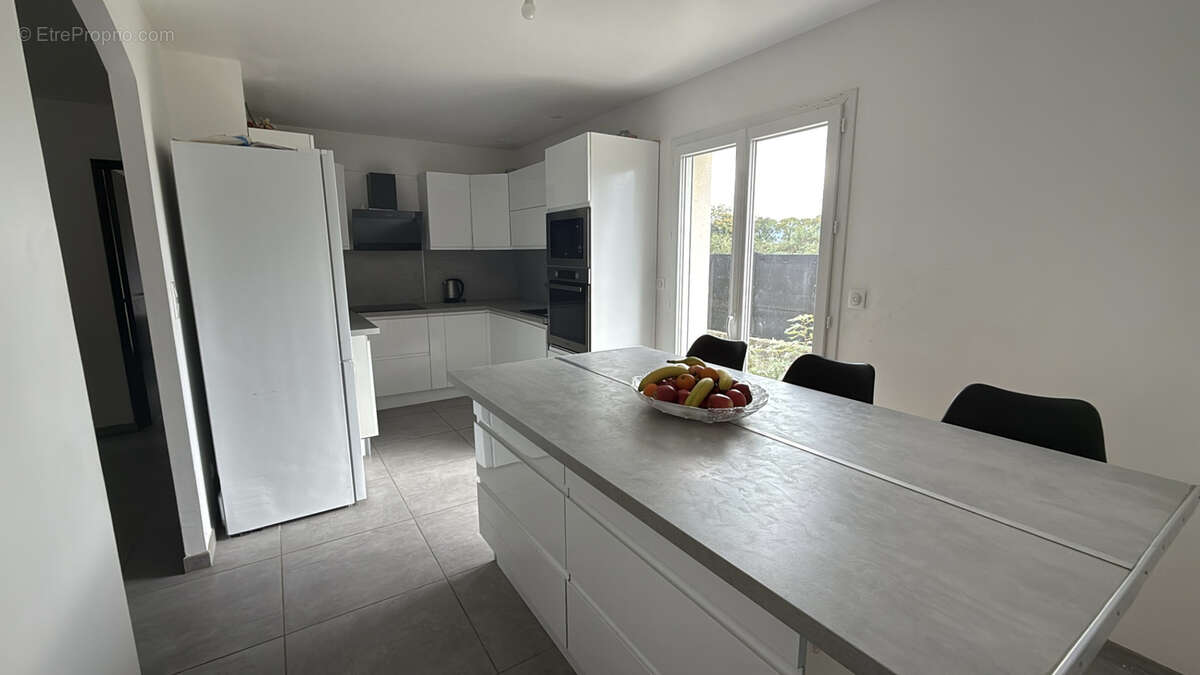 Maison à SAINT-MARCEL-LES-VALENCE