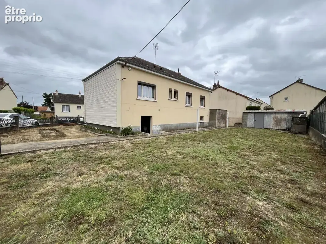 Maison à CONNERRE