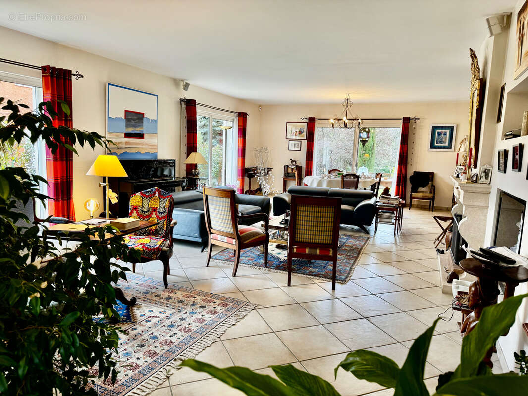 Maison à SAINTE-FOY-LES-LYON