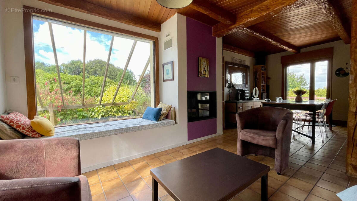 Maison à ERGUE-GABERIC