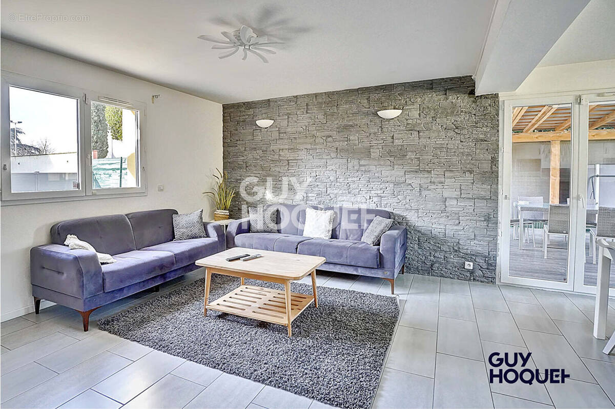 Maison à SAINT-PRIEST