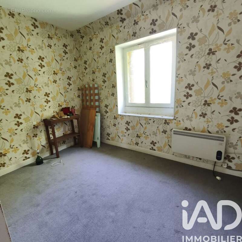Maison 110 m² à Girolles  - photo 9