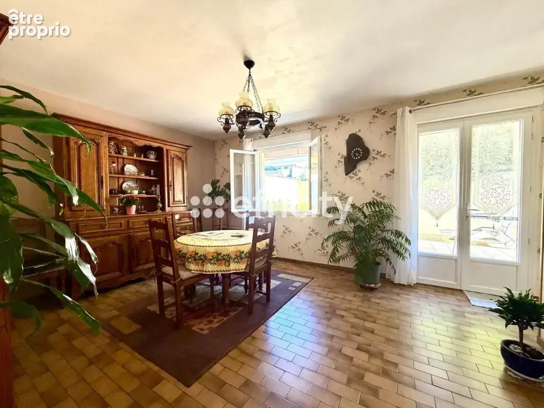 Maison 8 pièces 140 m² à vendre à Juziers (78820) - photo 2
