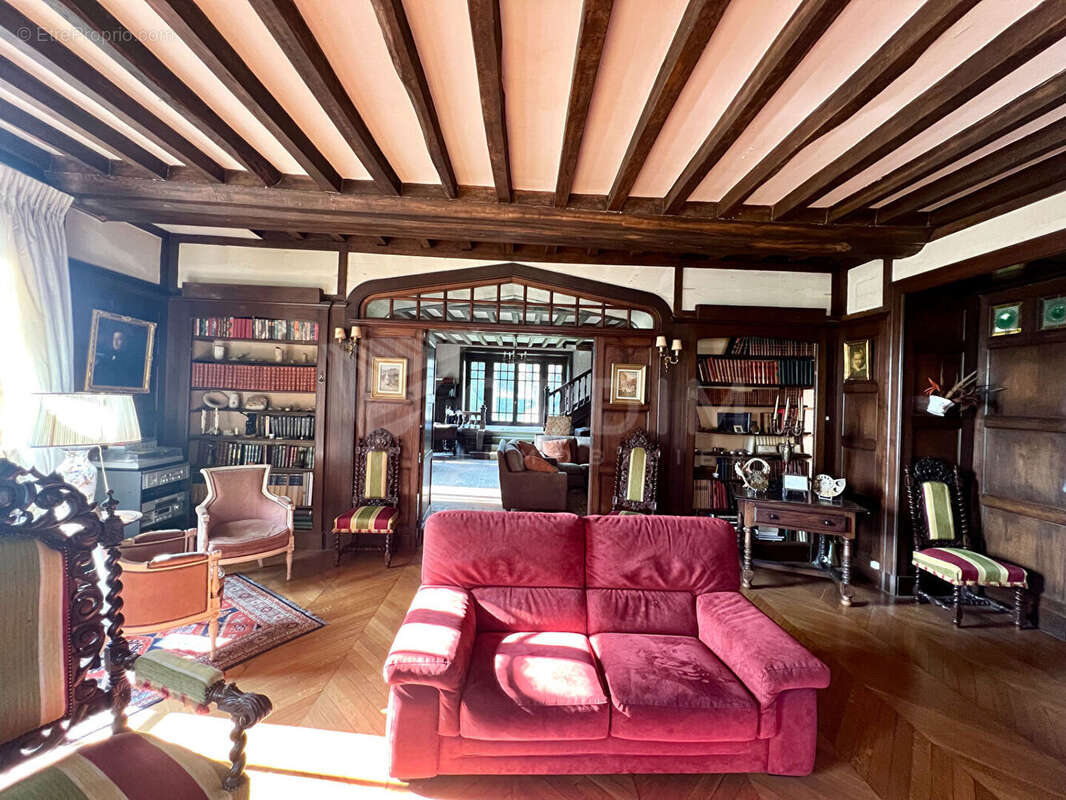 Maison à NOGENT-SUR-VERNISSON