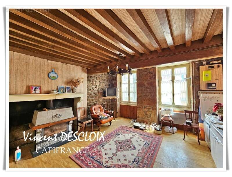 Maison à DUN-LES-PLACES