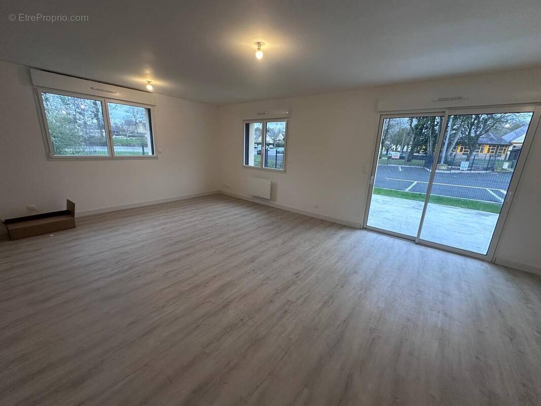 Photo 1 - Maison à RENAZE