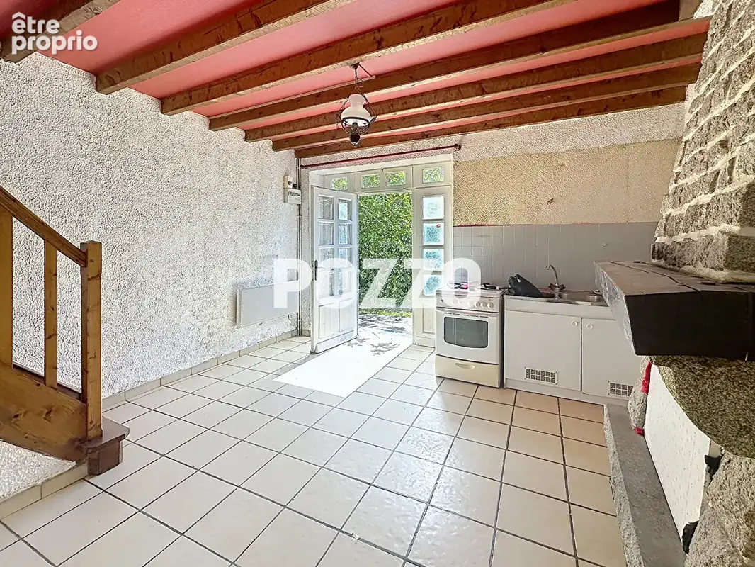 A VENDRE - Genets - Maison 3 pièce(s) 38 m² - Courette - photo 4