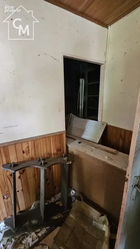 Maison à rénover entièrement- Fort potentiel - photo 11