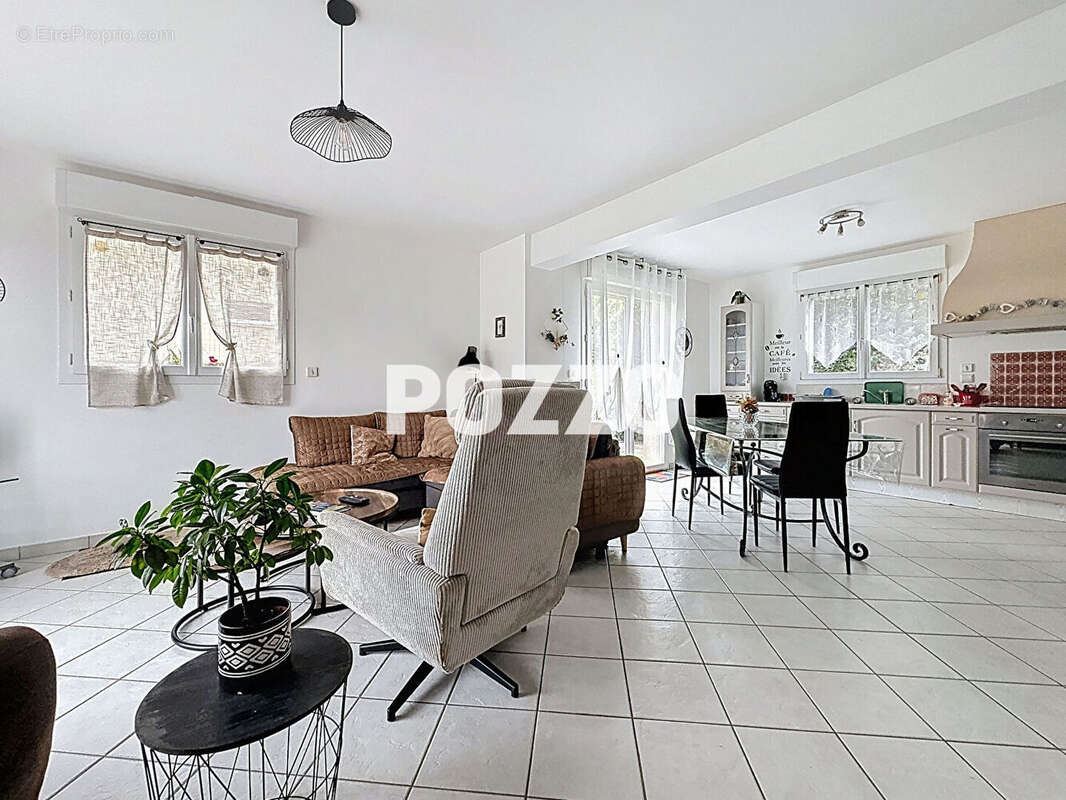 Maison à QUETTREVILLE-SUR-SIENNE