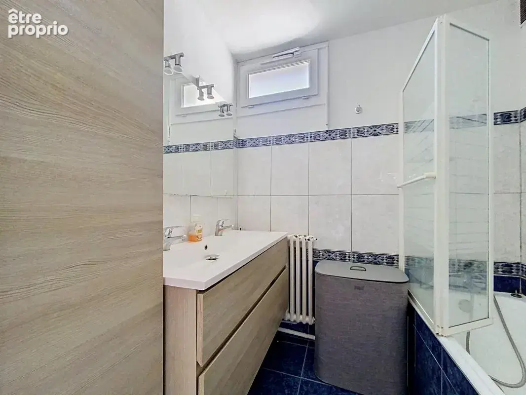 Appartement - 3 Chambres - Balcon - Cave - Proche commodités - photo 16