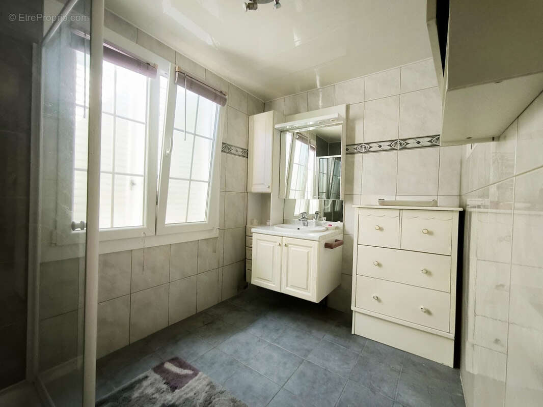 Maison 5 pièces 143m2 - photo 6