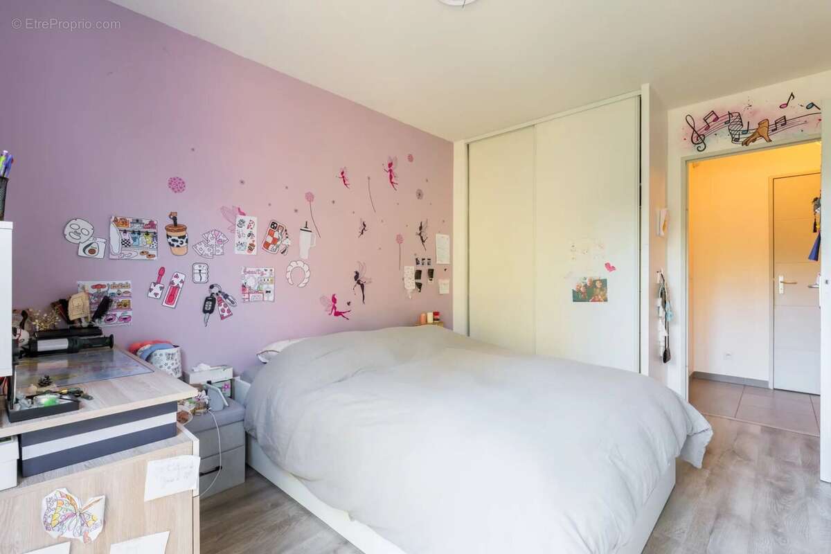 Appartement à SAINT-LAURENT-DU-VAR