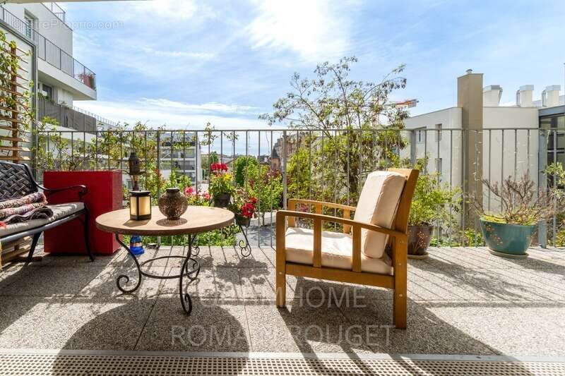 Appartement à NANTERRE