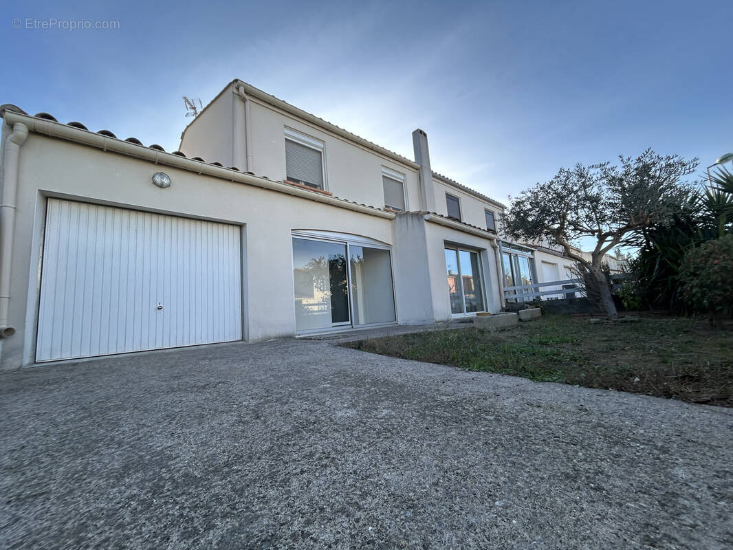 Maison à LEZIGNAN-CORBIERES