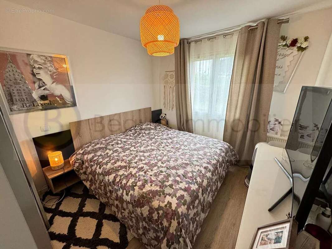 Maison à LA SALVETAT-SAINT-GILLES