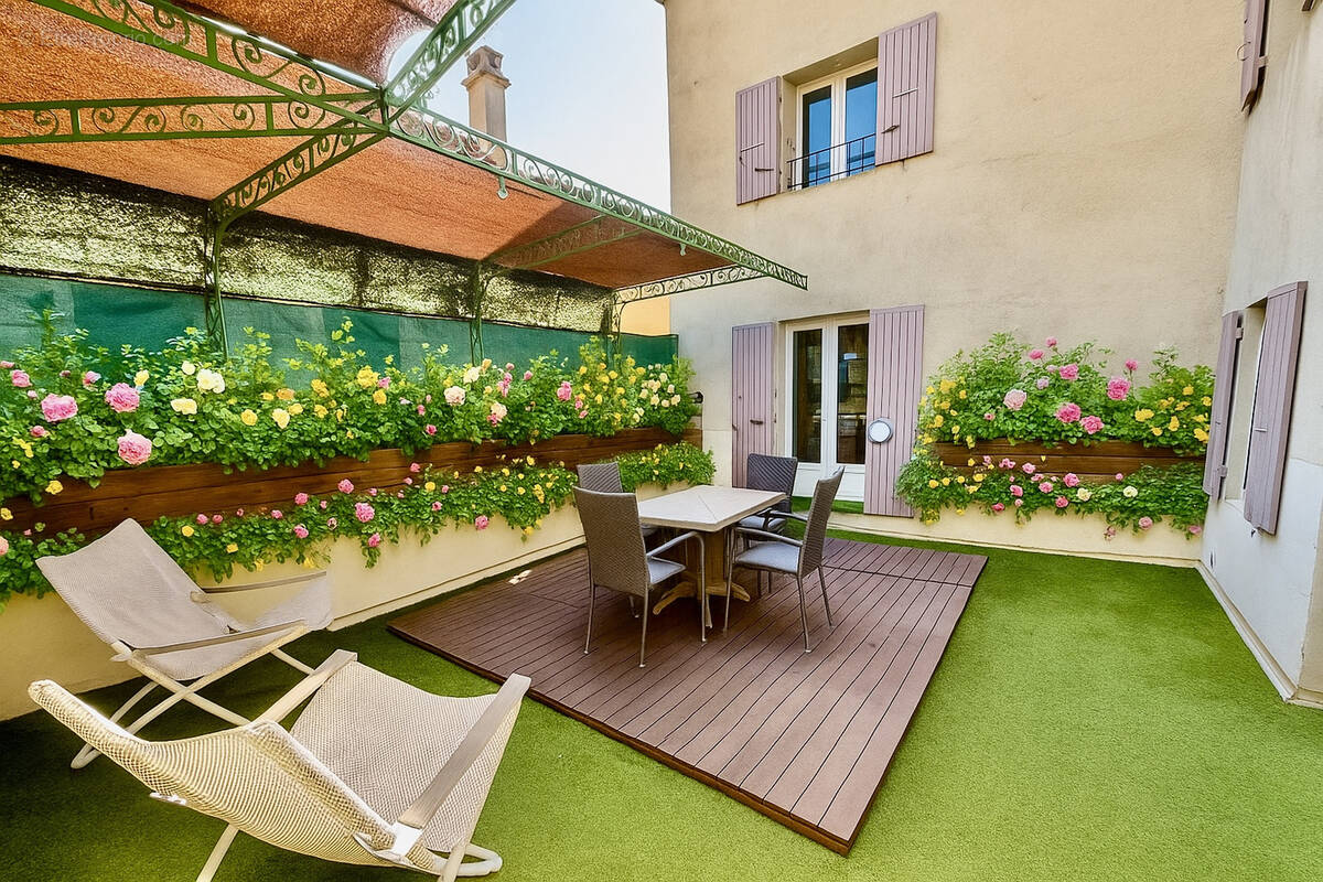Maison à MALAUCENE
