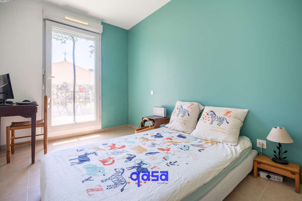 Appartement à MARSEILLE-1E