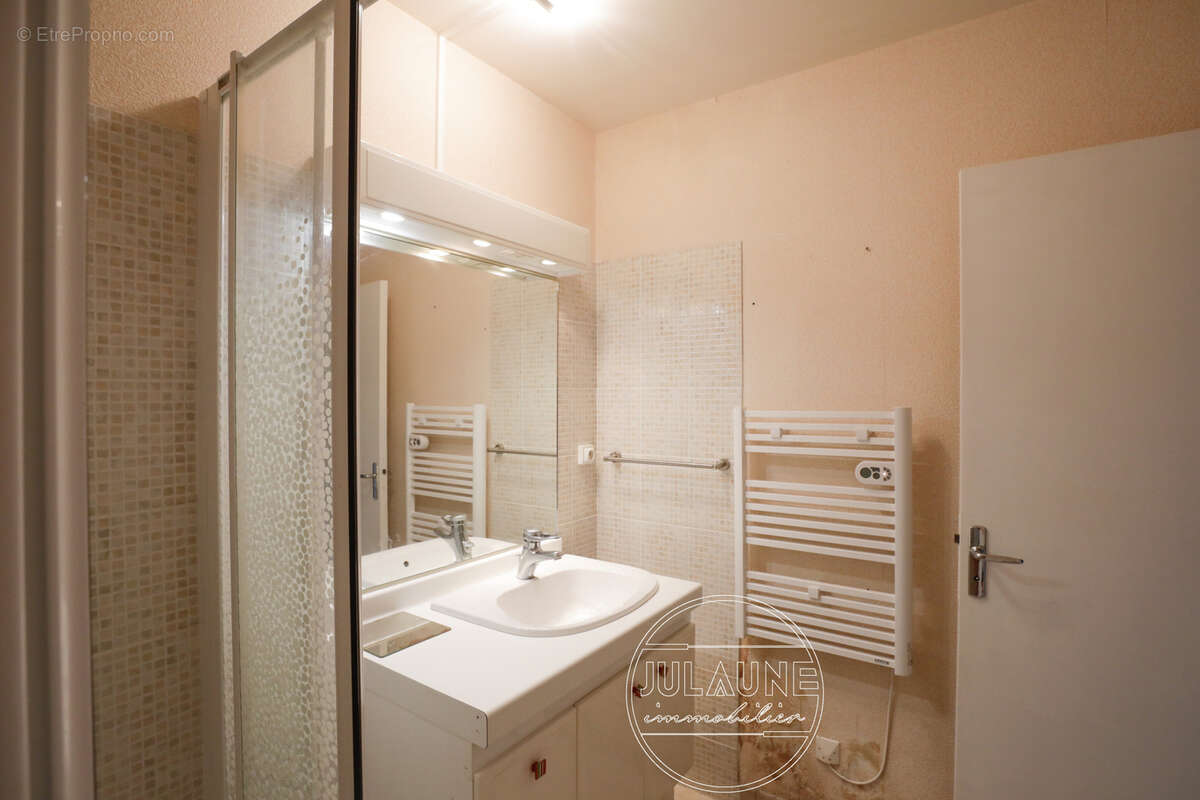 Appartement 2 pièces de 56 m2   Proche Churchill - photo 11