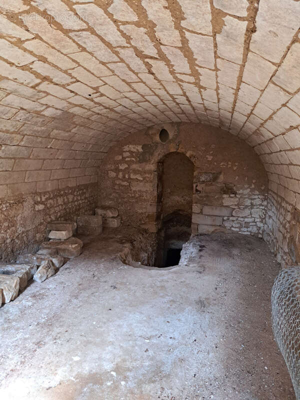 Maison à PONT-SUR-YONNE