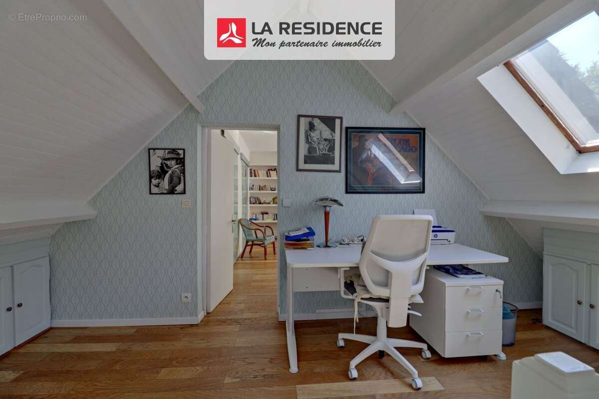 Maison 174 m² à Bazemont  - photo 8