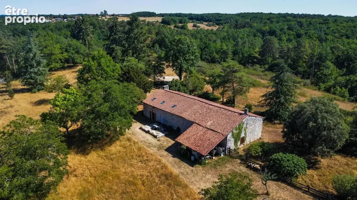 Maison 8 pièces 137 m² à vendre à Lussas-Et-Nontronneau (24300) - photo 14