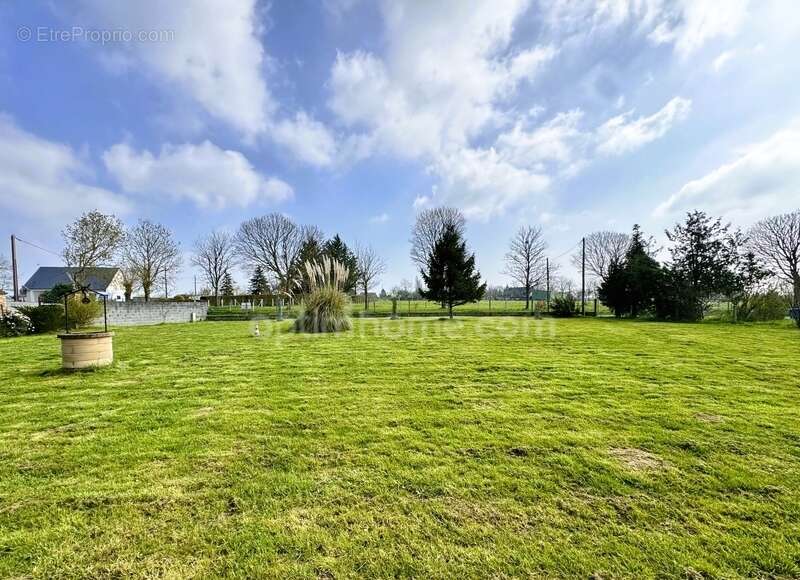 Maison à CREVECOEUR-EN-AUGE