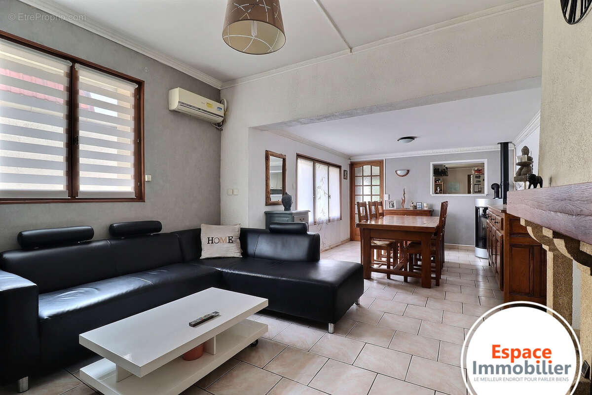 Maison à NEUVILLE-SUR-ESCAUT