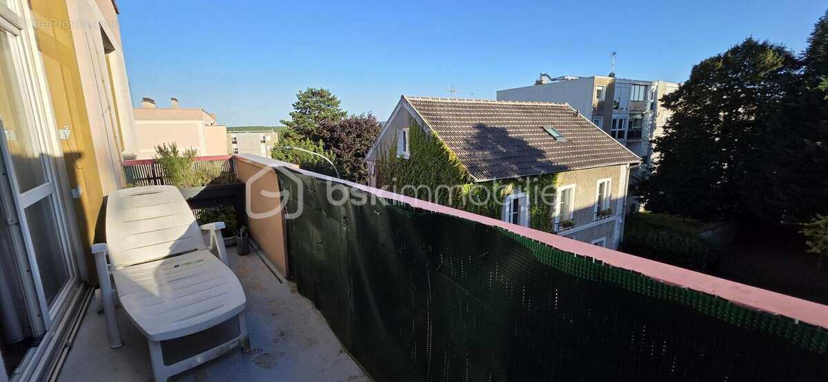 Appartement à CORBEIL-ESSONNES