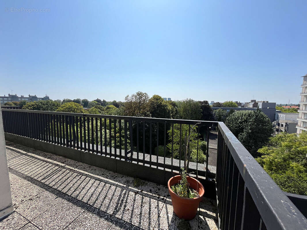 Appartement à LA MADELEINE