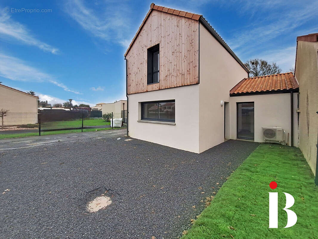 Maison à PONT-SAINT-MARTIN