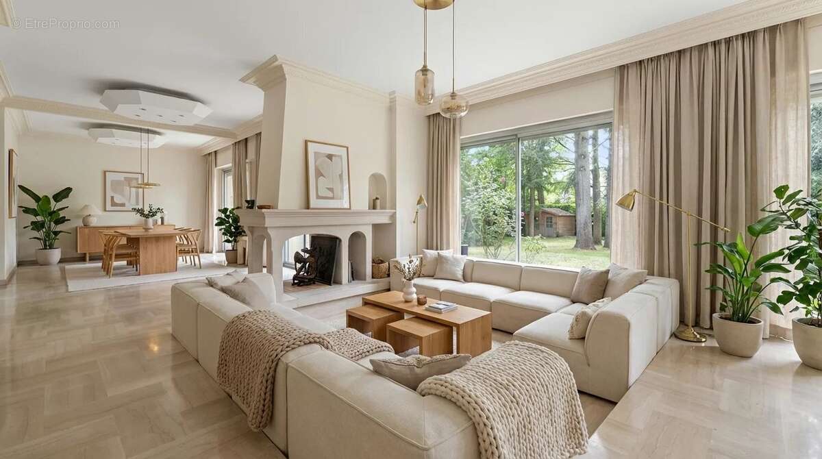 Maison à VAUCRESSON