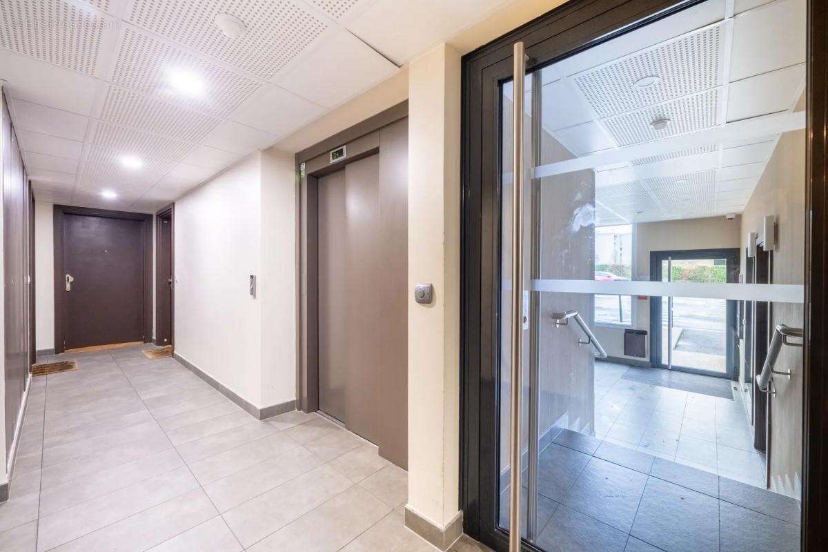 Appartement à SAINT-OUEN-L'AUMONE