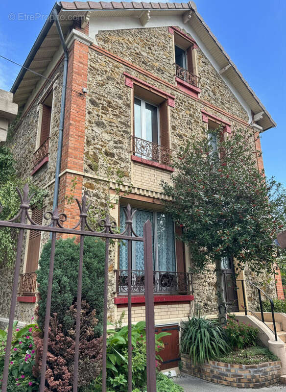 Maison à VILLENEUVE-SAINT-GEORGES