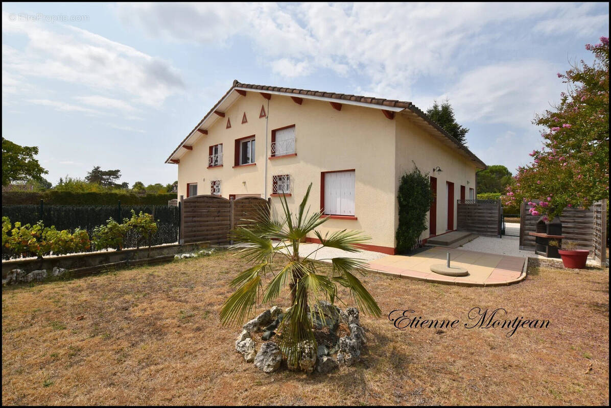 Maison à ESPERE