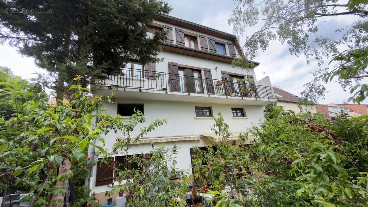 Maison à NEUILLY-PLAISANCE