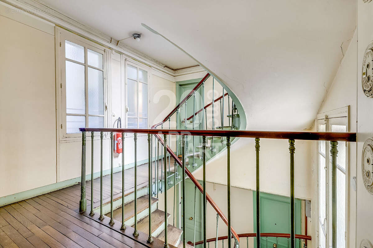 Appartement à PARIS-20E