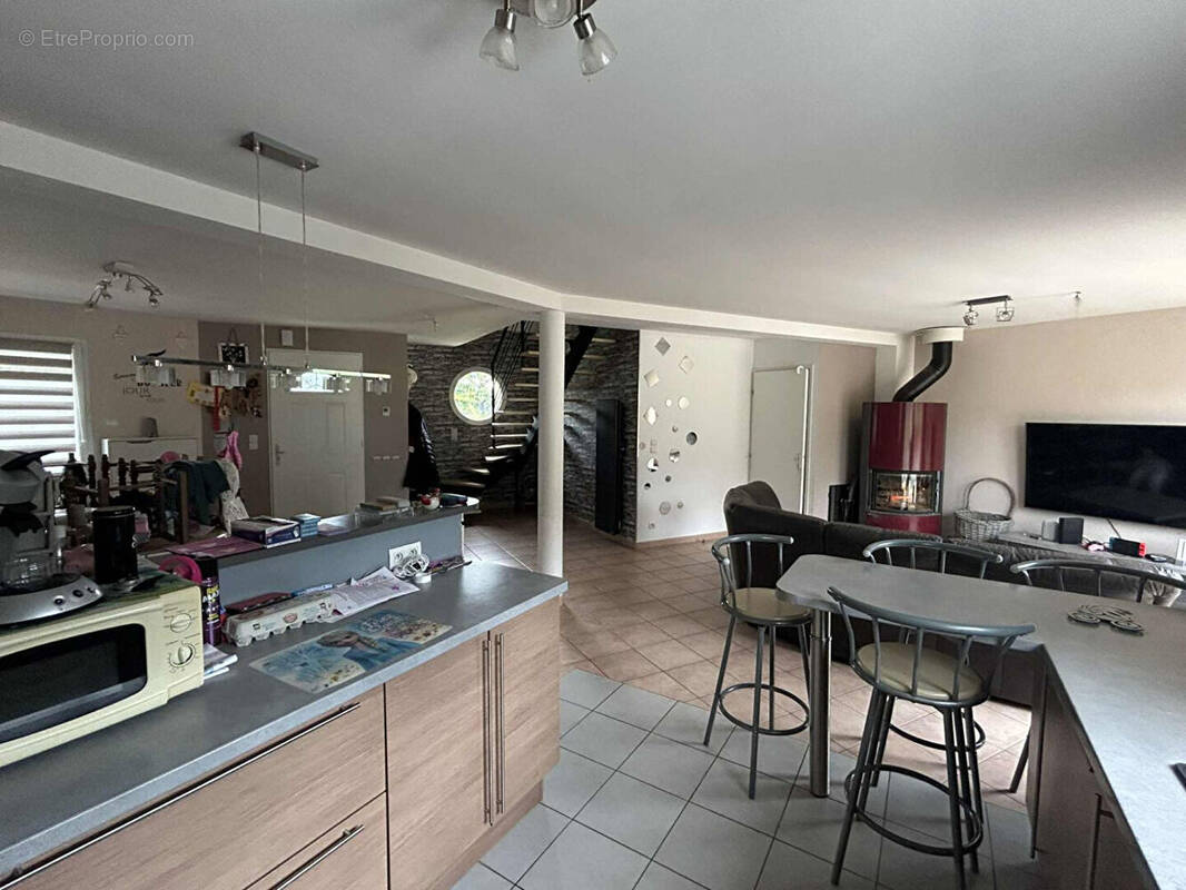 Maison à SAINTE-JAMME-SUR-SARTHE