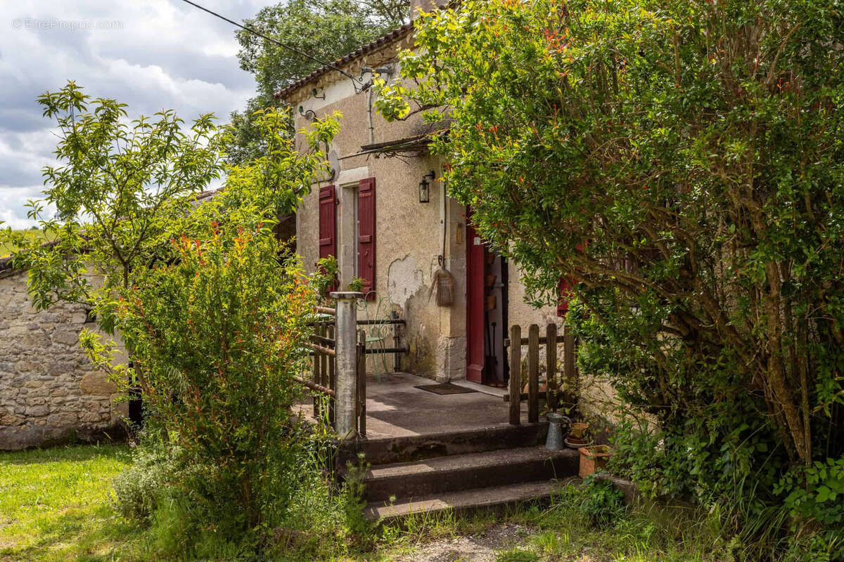 Country property - photo 3