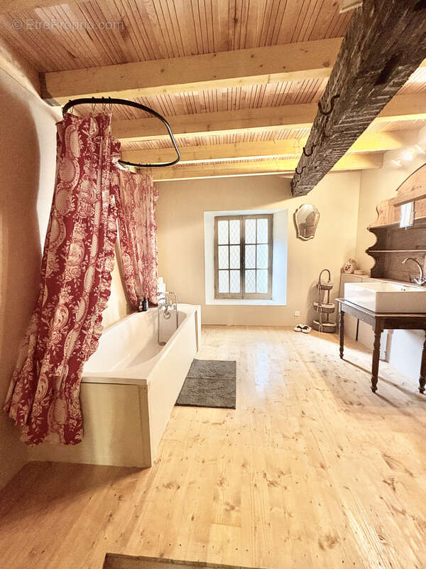 Maison à LA ROMIEU