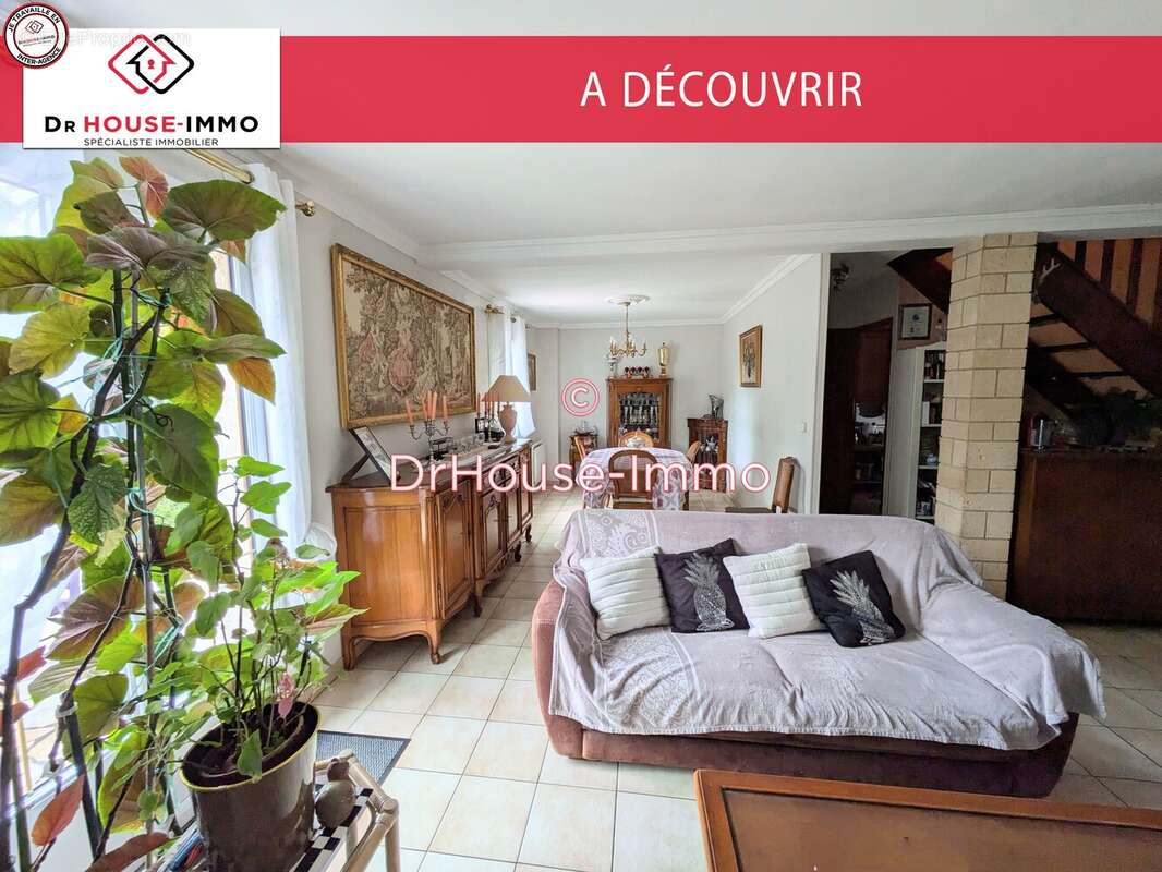 Maison à CHANTELOUP-LES-VIGNES