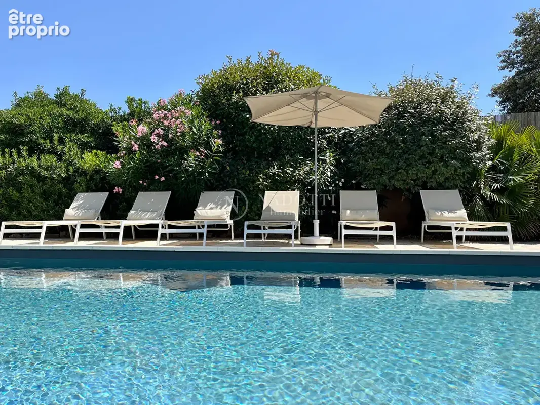 Une propriété de caractère au coeur de la Provence - photo 13