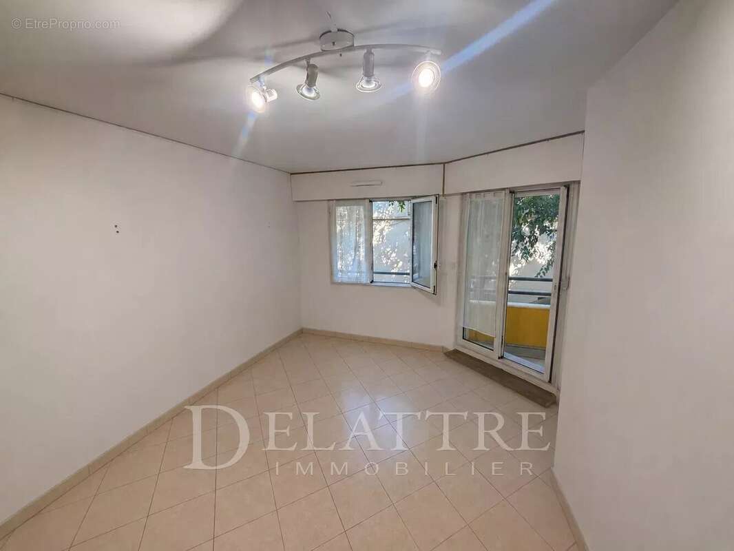 Antibes centre - photo 8