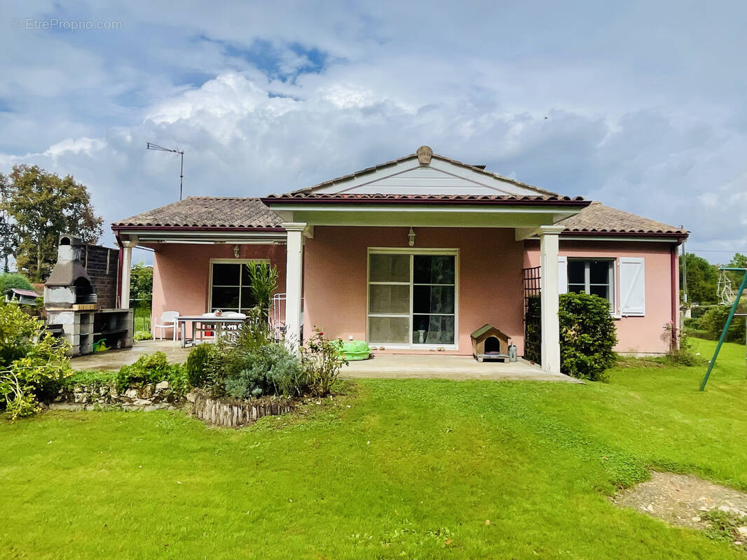 Maison à SAINT-DENIS-DE-PILE