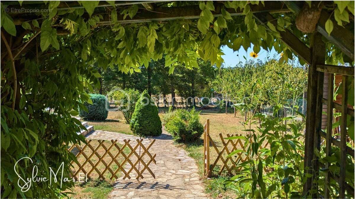 Maison à DURAVEL