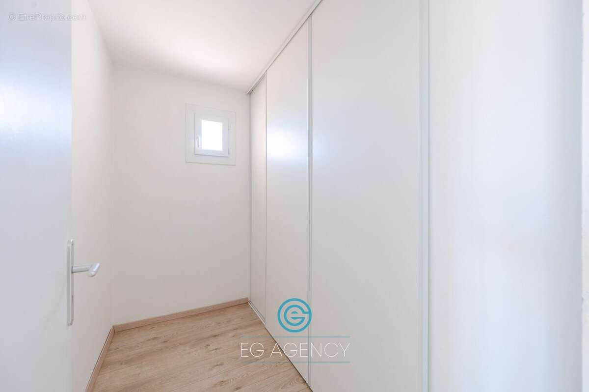 Appartement 65 m² à Marseille-4e  - photo 9